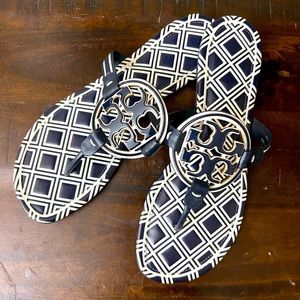Tory Burch Miller 10 blue black white Diamond sandals metal